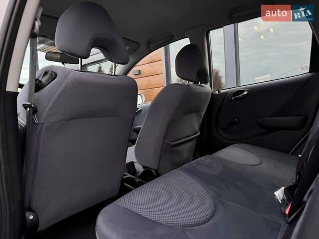 Сірий Хонда Джаз, об'ємом двигуна 0 л та пробігом 174 тис. км за 5600 $, фото 33 на Automoto.ua