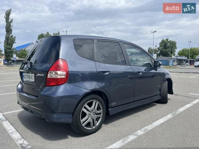 Серый Хонда Джаз, объемом двигателя 1.34 л и пробегом 184 тыс. км за 6500 $, фото 6 на Automoto.ua