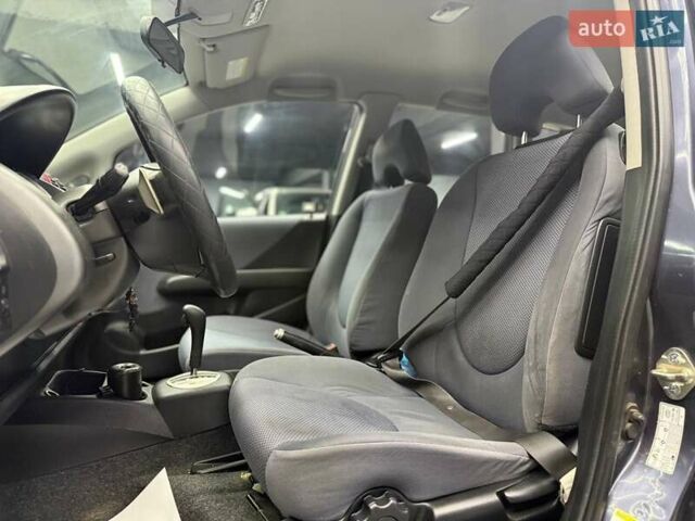 Хонда Джаз 2007 в Черновцах на Automoto.ua Серый Хонда Джаз, объемом двигателя 1.34 л и пробегом 227 тыс. км за 5800 $, фото 20 на Automoto.ua
