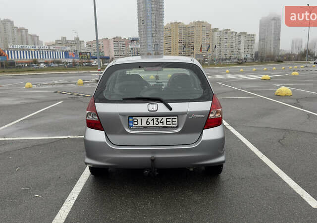 Серый Хонда Джаз, объемом двигателя 1.34 л и пробегом 205 тыс. км за 4500 $, фото 11 на Automoto.ua