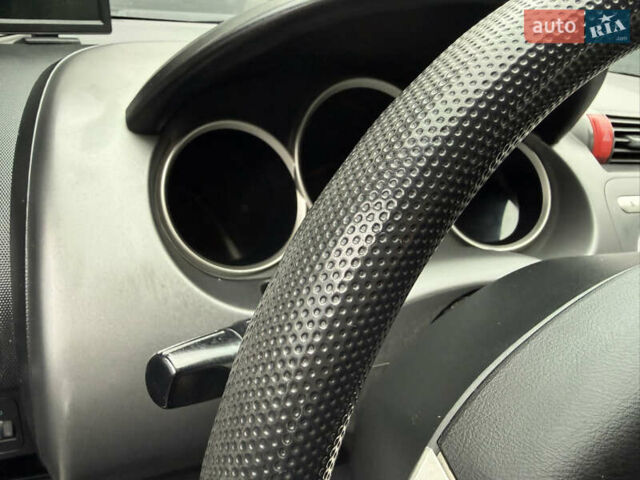 Серый Хонда Джаз, объемом двигателя 1.34 л и пробегом 123 тыс. км за 5700 $, фото 33 на Automoto.ua