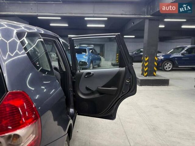 Хонда Джаз 2007 в Черновцах на Automoto.ua Серый Хонда Джаз, объемом двигателя 1.34 л и пробегом 227 тыс. км за 5800 $, фото 14 на Automoto.ua