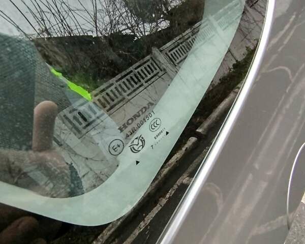 Сірий Хонда Джаз, об'ємом двигуна 1.25 л та пробігом 269 тис. км за 4100 $, фото 34 на Automoto.ua