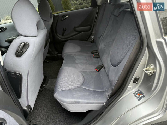 Серый Хонда Джаз, объемом двигателя 1.34 л и пробегом 123 тыс. км за 5700 $, фото 30 на Automoto.ua
