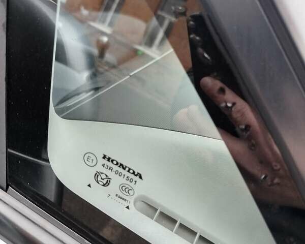 Сірий Хонда Джаз, об'ємом двигуна 1.25 л та пробігом 269 тис. км за 4100 $, фото 29 на Automoto.ua