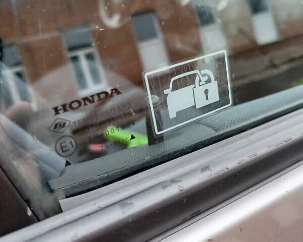 Сірий Хонда Джаз, об'ємом двигуна 1.25 л та пробігом 269 тис. км за 4100 $, фото 32 на Automoto.ua