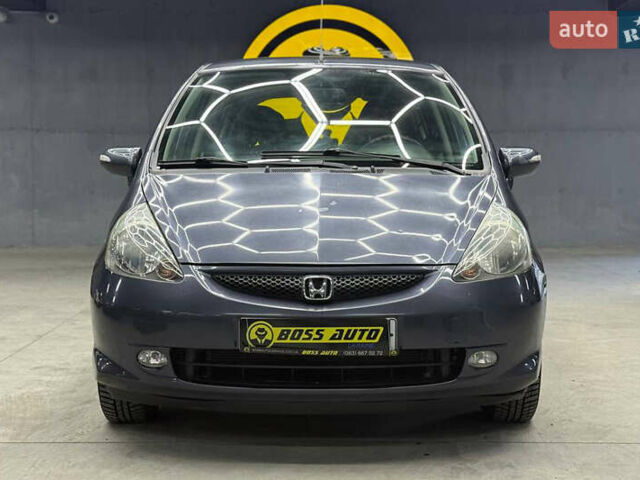 Хонда Джаз 2007 в Черновцах на Automoto.ua Серый Хонда Джаз, объемом двигателя 1.34 л и пробегом 227 тыс. км за 5800 $, фото 1 на Automoto.ua