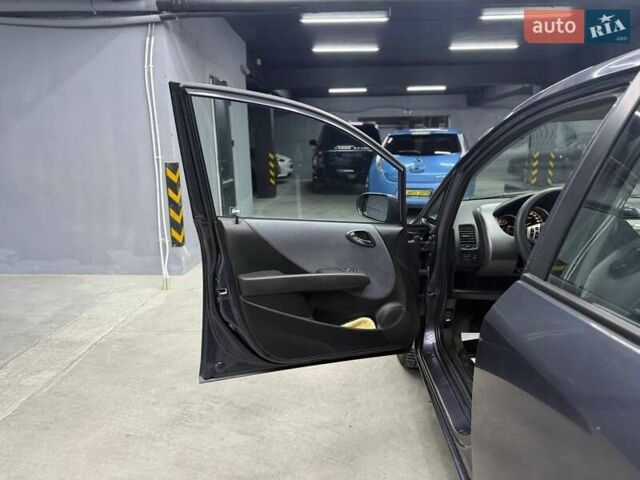 Хонда Джаз 2007 в Черновцах на Automoto.ua Серый Хонда Джаз, объемом двигателя 1.34 л и пробегом 227 тыс. км за 5800 $, фото 23 на Automoto.ua