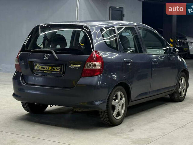 Хонда Джаз 2007 в Черновцах на Automoto.ua Серый Хонда Джаз, объемом двигателя 1.34 л и пробегом 227 тыс. км за 5800 $, фото 5 на Automoto.ua