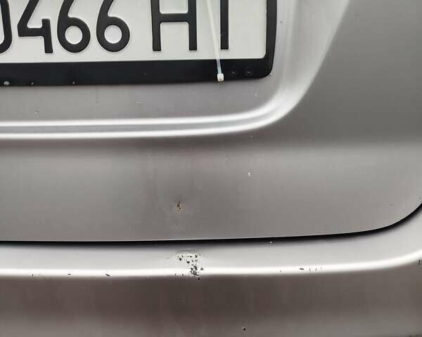 Сірий Хонда Джаз, об'ємом двигуна 1.25 л та пробігом 269 тис. км за 4100 $, фото 19 на Automoto.ua