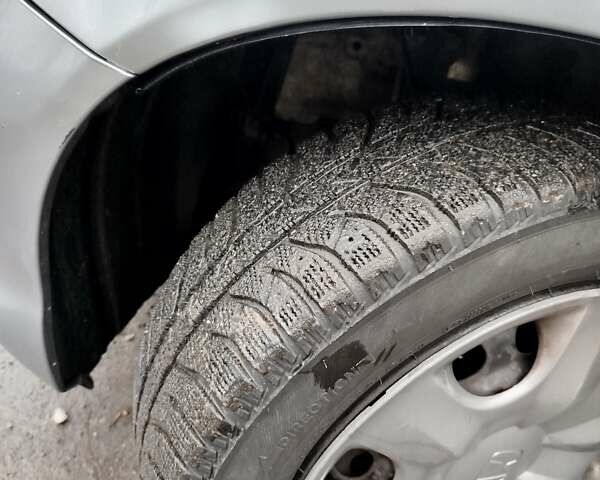 Сірий Хонда Джаз, об'ємом двигуна 1.25 л та пробігом 269 тис. км за 4100 $, фото 41 на Automoto.ua