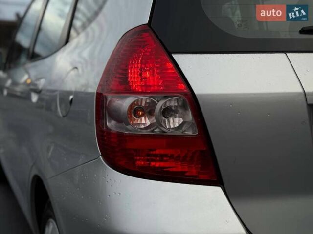 Сірий Хонда Джаз, об'ємом двигуна 0 л та пробігом 174 тис. км за 5600 $, фото 9 на Automoto.ua