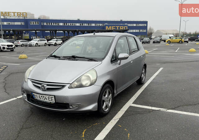 Серый Хонда Джаз, объемом двигателя 1.34 л и пробегом 205 тыс. км за 4500 $, фото 14 на Automoto.ua