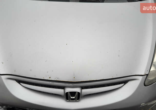 Серый Хонда Джаз, объемом двигателя 1.34 л и пробегом 205 тыс. км за 4500 $, фото 8 на Automoto.ua