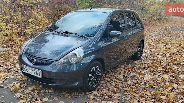 Хонда Джаз 2007 в Днепре (Днепропетровске) на Automoto.ua Серый Хонда Джаз, объемом двигателя 1.34 л и пробегом 163 тыс. км за 4950 $, фото 1 на Automoto.ua