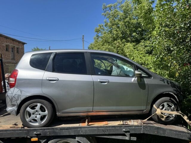 Хонда Джаз 2007 в Волочиске на Automoto.ua Серый Хонда Джаз, объемом двигателя 1.3 л и пробегом 273 тыс. км за 1500 $, фото 7 на Automoto.ua