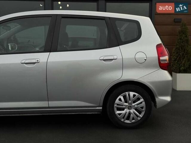 Сірий Хонда Джаз, об'ємом двигуна 0 л та пробігом 174 тис. км за 5600 $, фото 5 на Automoto.ua