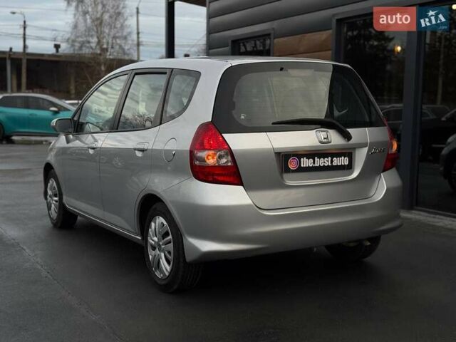 Сірий Хонда Джаз, об'ємом двигуна 0 л та пробігом 174 тис. км за 5600 $, фото 7 на Automoto.ua