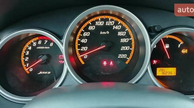 Хонда Джаз 2007 в Днепре (Днепропетровске) на Automoto.ua Серый Хонда Джаз, объемом двигателя 1.34 л и пробегом 163 тыс. км за 4950 $, фото 15 на Automoto.ua