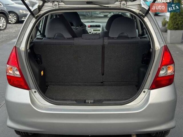 Сірий Хонда Джаз, об'ємом двигуна 0 л та пробігом 174 тис. км за 5600 $, фото 8 на Automoto.ua
