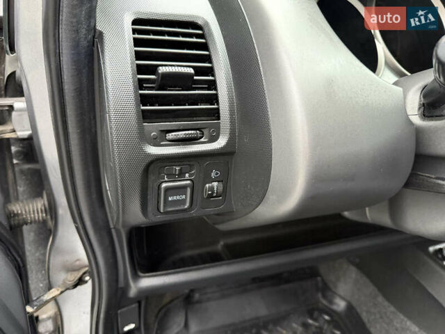 Серый Хонда Джаз, объемом двигателя 1.34 л и пробегом 123 тыс. км за 5700 $, фото 31 на Automoto.ua