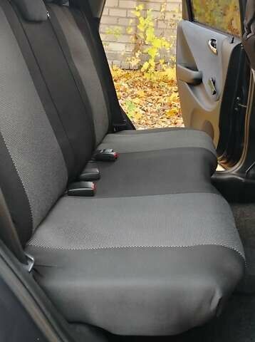 Хонда Джаз 2007 в Днепре (Днепропетровске) на Automoto.ua Серый Хонда Джаз, объемом двигателя 1.34 л и пробегом 163 тыс. км за 4950 $, фото 12 на Automoto.ua