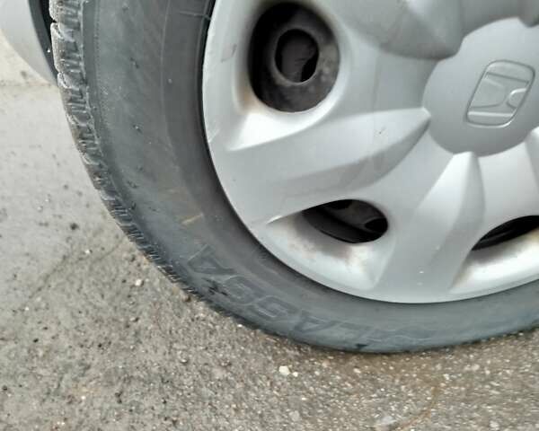 Сірий Хонда Джаз, об'ємом двигуна 1.25 л та пробігом 269 тис. км за 4100 $, фото 44 на Automoto.ua