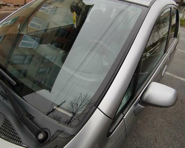 Сірий Хонда Джаз, об'ємом двигуна 1.25 л та пробігом 269 тис. км за 4100 $, фото 8 на Automoto.ua