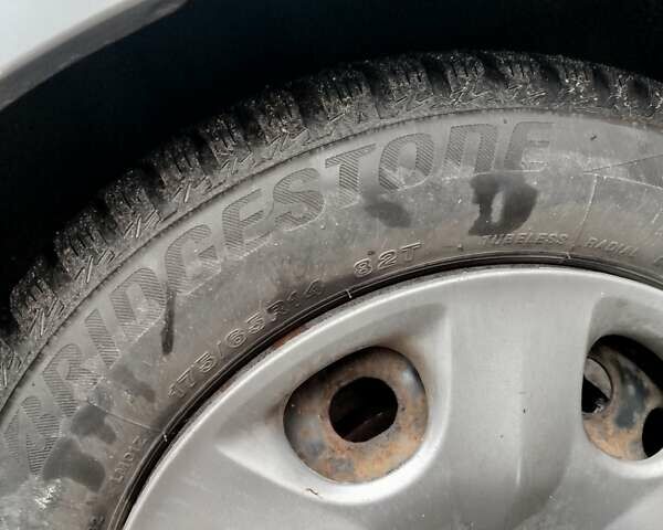 Сірий Хонда Джаз, об'ємом двигуна 1.25 л та пробігом 269 тис. км за 4100 $, фото 43 на Automoto.ua