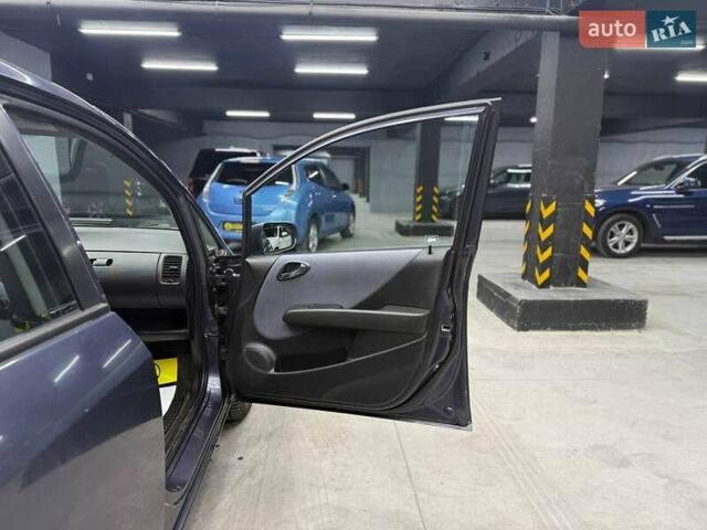 Хонда Джаз 2007 в Черновцах на Automoto.ua Серый Хонда Джаз, объемом двигателя 1.34 л и пробегом 227 тыс. км за 5800 $, фото 9 на Automoto.ua