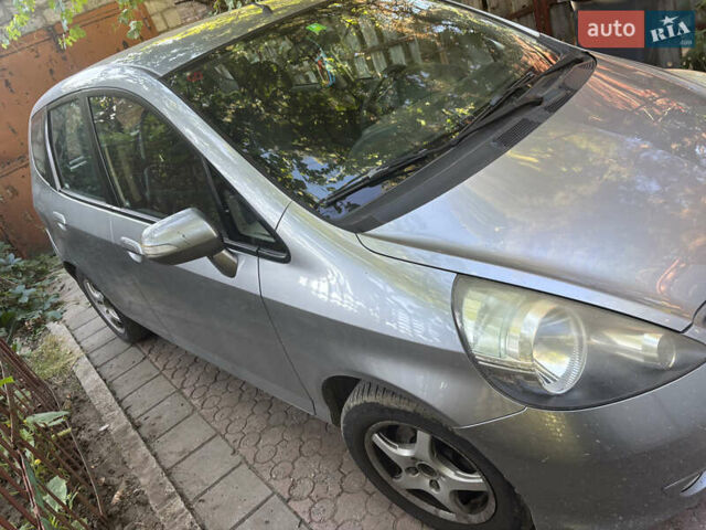Серый Хонда Джаз, объемом двигателя 1.34 л и пробегом 188 тыс. км за 5200 $, фото 2 на Automoto.ua