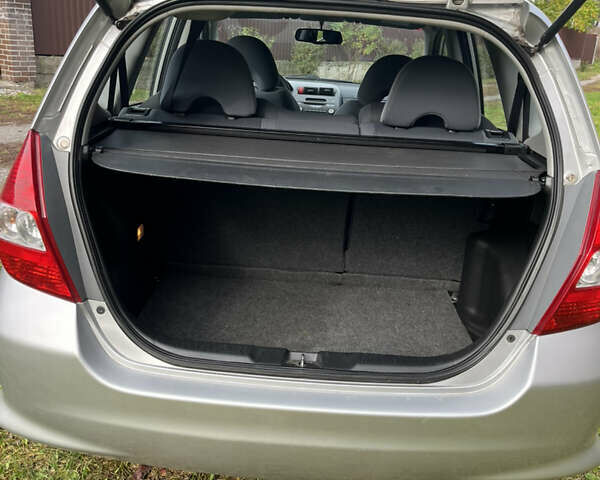 Серый Хонда Джаз, объемом двигателя 1.25 л и пробегом 195 тыс. км за 6500 $, фото 11 на Automoto.ua