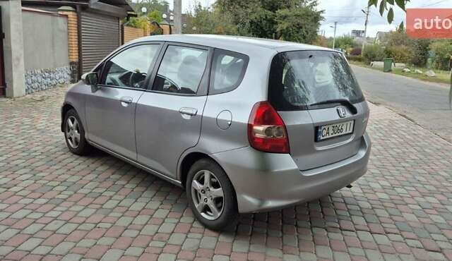 Серый Хонда Джаз, объемом двигателя 1.3 л и пробегом 150 тыс. км за 4400 $, фото 9 на Automoto.ua