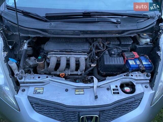 Серый Хонда Джаз, объемом двигателя 1.2 л и пробегом 230 тыс. км за 4999 $, фото 18 на Automoto.ua