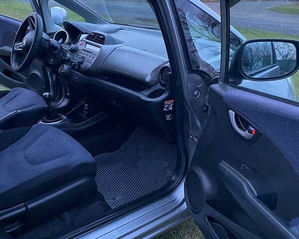 Серый Хонда Джаз, объемом двигателя 1.2 л и пробегом 230 тыс. км за 4999 $, фото 15 на Automoto.ua