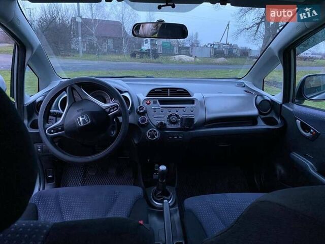 Серый Хонда Джаз, объемом двигателя 1.2 л и пробегом 230 тыс. км за 4999 $, фото 20 на Automoto.ua