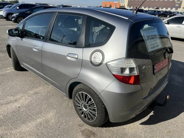 Серый Хонда Джаз, объемом двигателя 1.34 л и пробегом 208 тыс. км за 6600 $, фото 1 на Automoto.ua