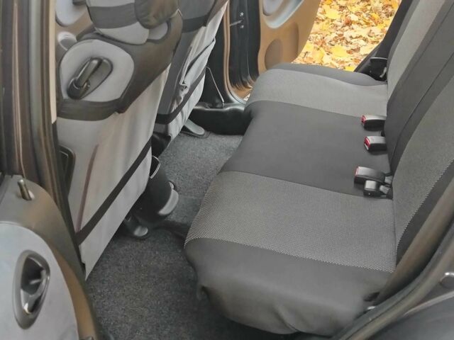 Сірий Хонда Джаз, об'ємом двигуна 1.3 л та пробігом 163 тис. км за 4950 $, фото 10 на Automoto.ua