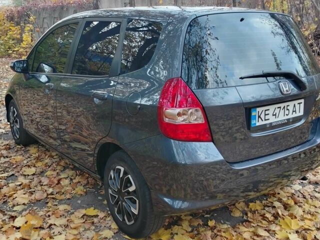 Сірий Хонда Джаз, об'ємом двигуна 1.3 л та пробігом 163 тис. км за 4950 $, фото 7 на Automoto.ua