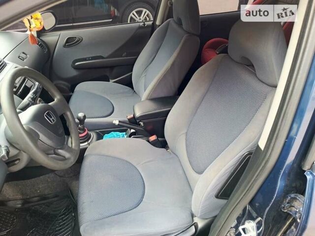 Синий Хонда Джаз, объемом двигателя 1.3 л и пробегом 318 тыс. км за 4100 $, фото 5 на Automoto.ua