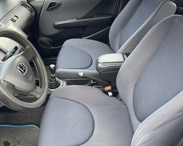 Синий Хонда Джаз, объемом двигателя 1.25 л и пробегом 257 тыс. км за 3500 $, фото 10 на Automoto.ua