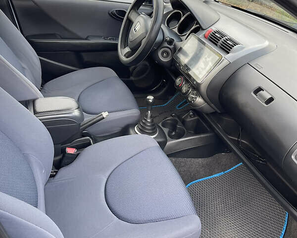 Синий Хонда Джаз, объемом двигателя 1.25 л и пробегом 257 тыс. км за 3500 $, фото 17 на Automoto.ua