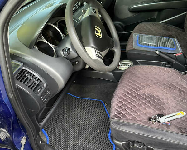 Синий Хонда Джаз, объемом двигателя 1.34 л и пробегом 272 тыс. км за 4400 $, фото 5 на Automoto.ua