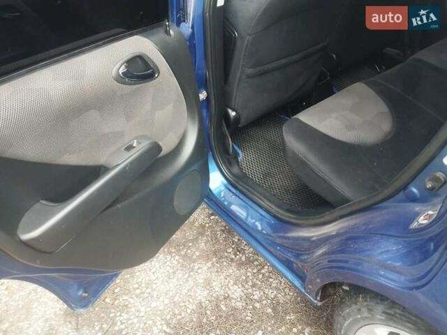 Синий Хонда Джаз, объемом двигателя 1.34 л и пробегом 274 тыс. км за 4500 $, фото 18 на Automoto.ua