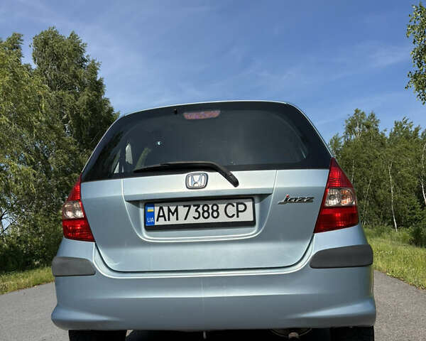 Синий Хонда Джаз, объемом двигателя 1.34 л и пробегом 250 тыс. км за 4600 $, фото 5 на Automoto.ua