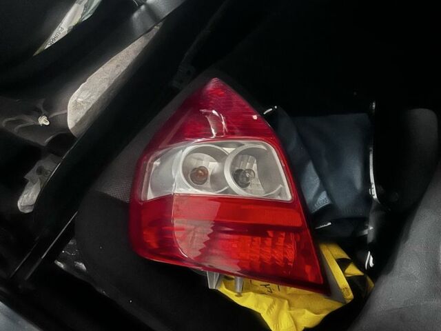 Синий Хонда Джаз, объемом двигателя 0 л и пробегом 203 тыс. км за 2000 $, фото 7 на Automoto.ua