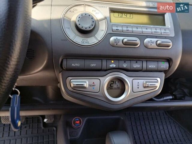Синій Хонда Джаз, об'ємом двигуна 1.3 л та пробігом 254 тис. км за 5200 $, фото 16 на Automoto.ua