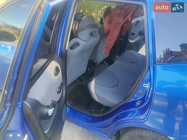 Синій Хонда Джаз, об'ємом двигуна 1.25 л та пробігом 280 тис. км за 3300 $, фото 15 на Automoto.ua