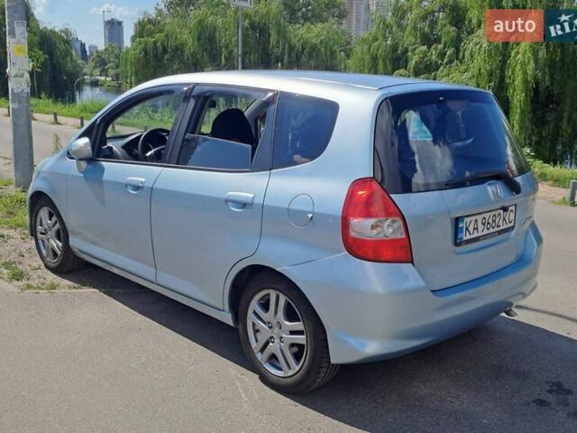 Синий Хонда Джаз, объемом двигателя 1.4 л и пробегом 240 тыс. км за 5000 $, фото 3 на Automoto.ua