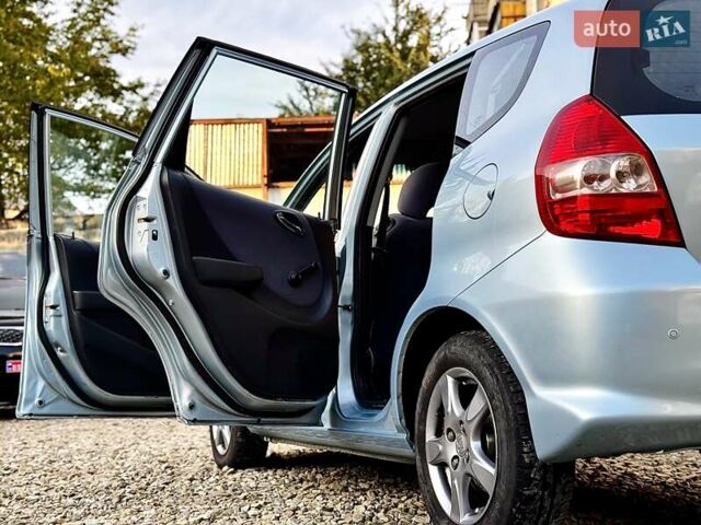 Синий Хонда Джаз, объемом двигателя 1.34 л и пробегом 189 тыс. км за 5599 $, фото 61 на Automoto.ua